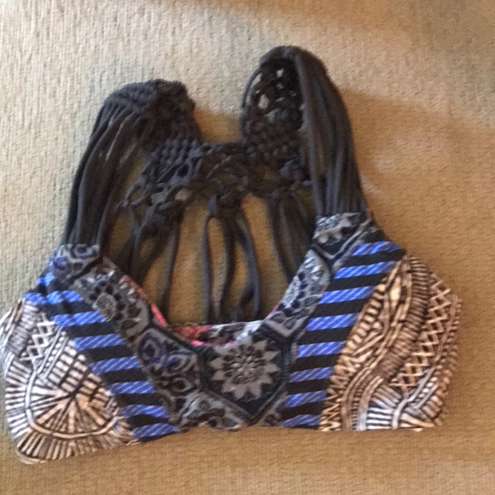 Sports bra